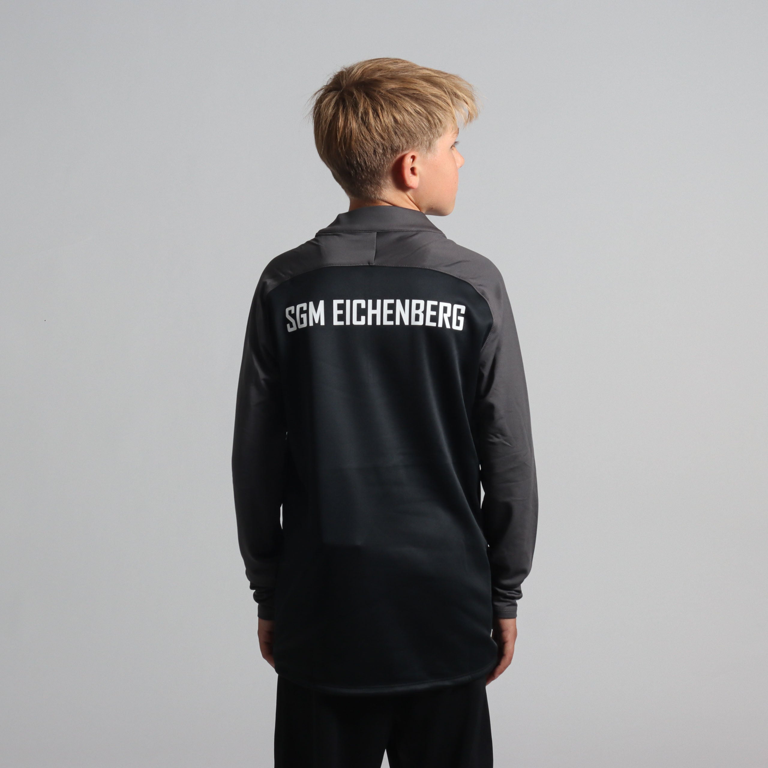 JAKO Ziptop Iconic (inkl. Bedruckung) schwarz/anthrazit - SGM Eichenberg
